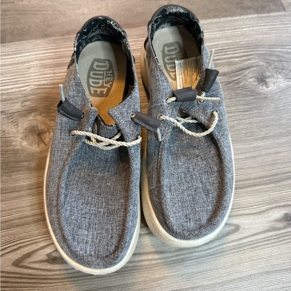 HEYDUDE Women’s Wendy Peak Platform Slip-On Sneaker - Picture 2 of 4